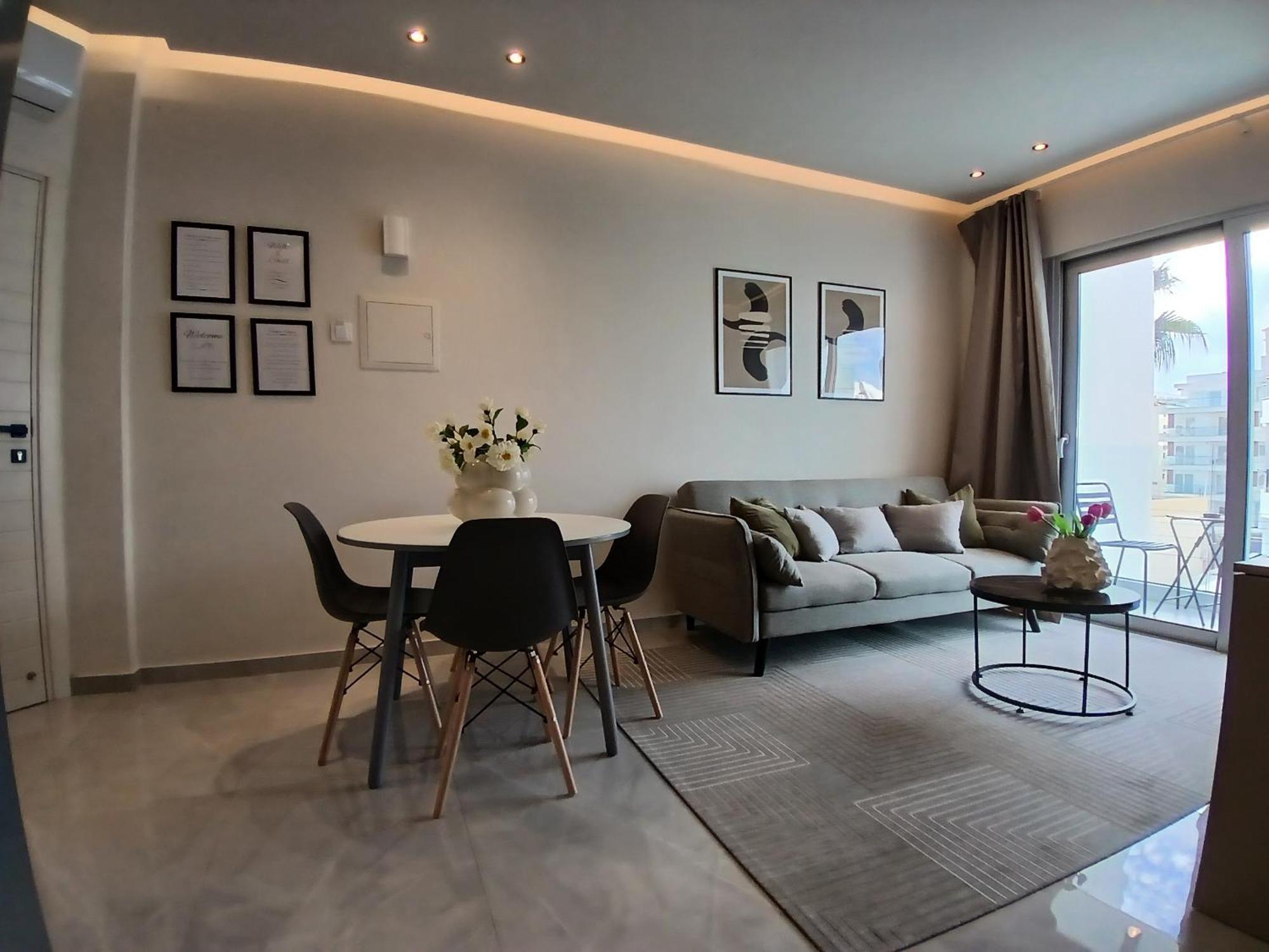 Georgiana Suites Larnaca Room photo